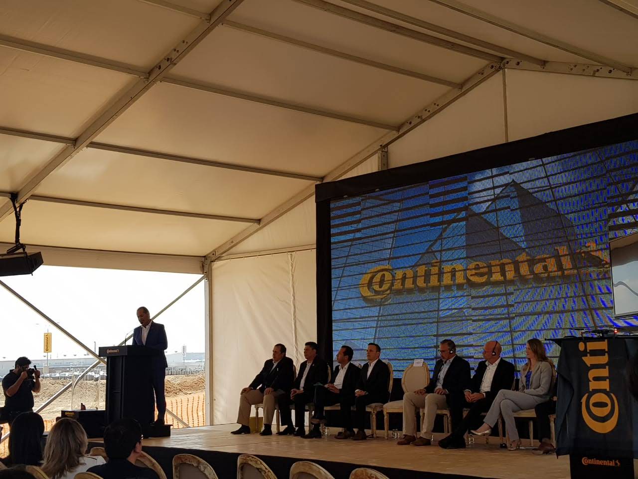 b32b9a80-78c4-4438-aff9-b77fdc3e5372